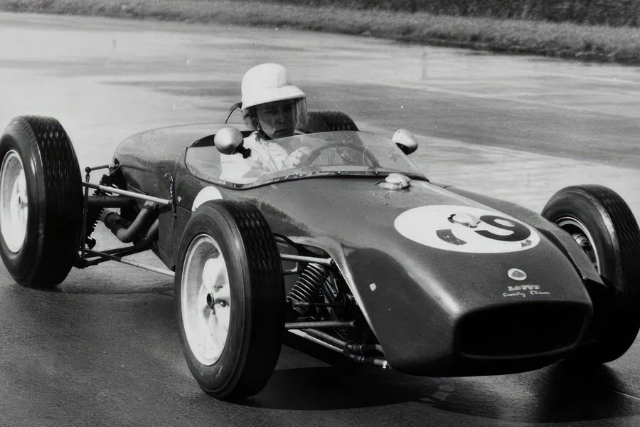 Jednomiejscowy Lotus 18 na torze, początek lat 60.
